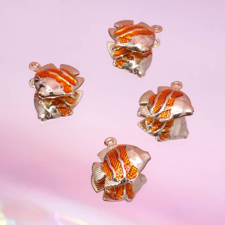 AMULETO DE PEZ NARANJA para venta al por mayor de Atelier Jean