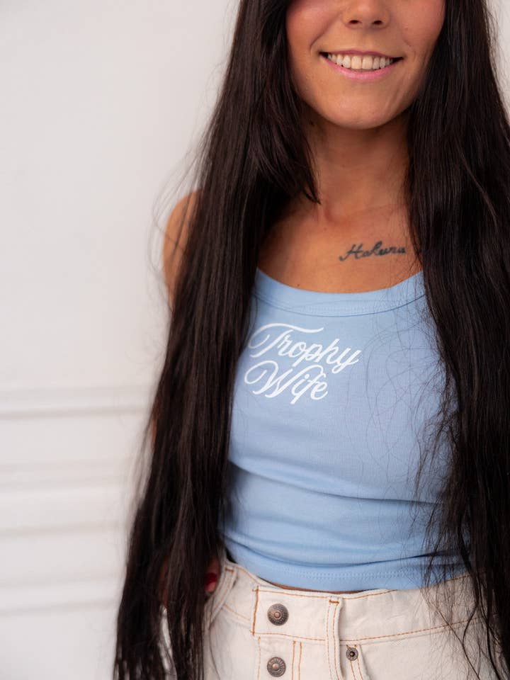 Trophy Wife Tank por atacado de Hartland Goods