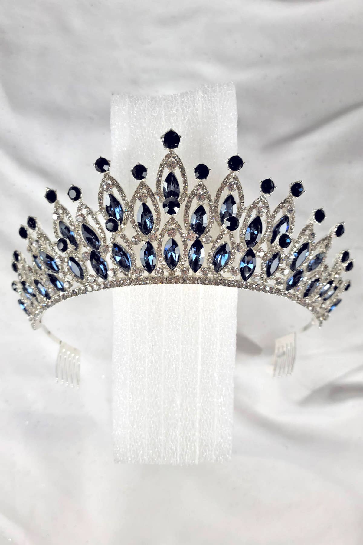 Chicas - Wholesale Tiara - Women's - Tiara with jewel rhinestones, one size fits all HT9741