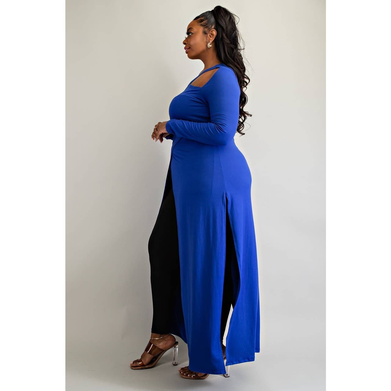 Curve Market - Vendita all'ingrosso Tunica - Donna - Top maxi taglie forti con maniche lunghe, scollo a incrocio e apertura a goccia5