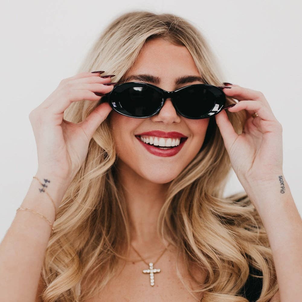 Pretty Simple - Wholesale Sunglasses - Women's - Becky Oval Cat Eye Retro Sunglasses Wholesale0