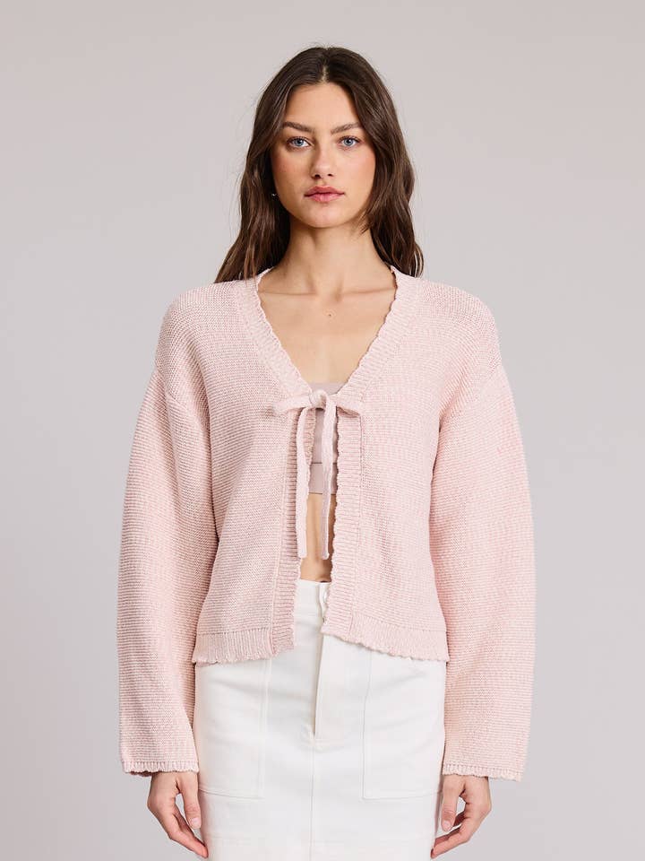 Cardigan en tricot Holly avec fermeture à nouer pour la vente par FLAT WHITE