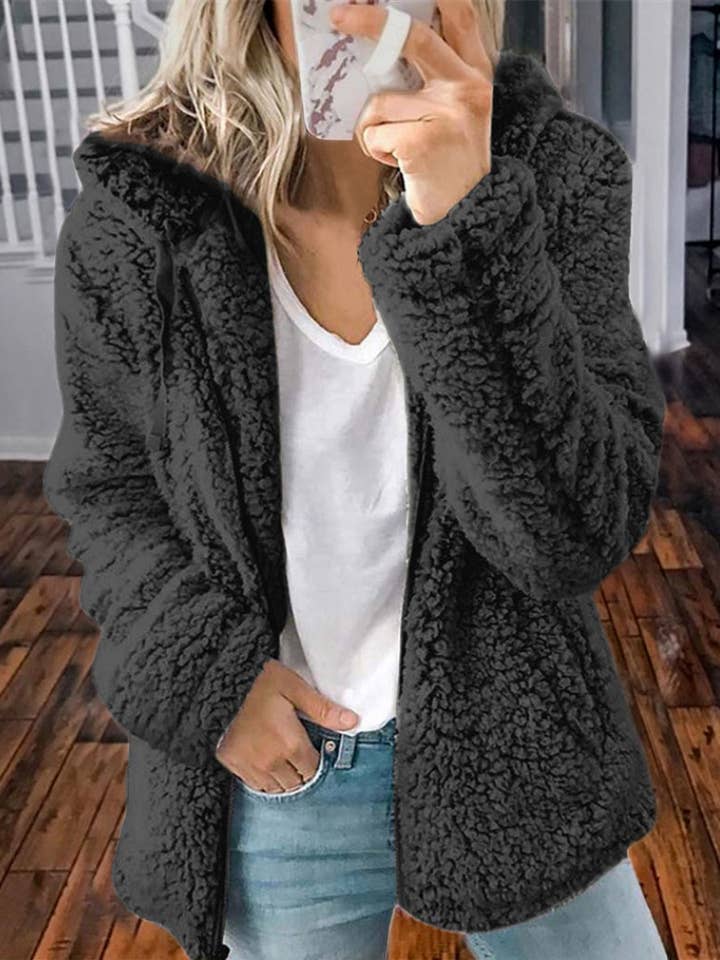 safistyle - Vendita all'ingrosso Giacca - Donna - Giacca con cappuccio in peluche con zip0