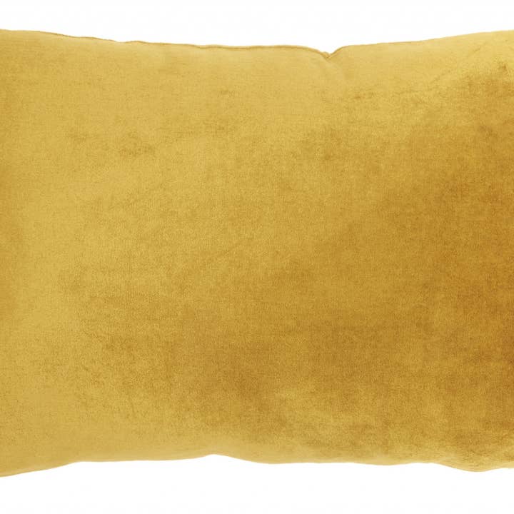 HomeRoots - Wholesale Lumbar Pillow - Bold Golden Leopard Lumbar Pillow2