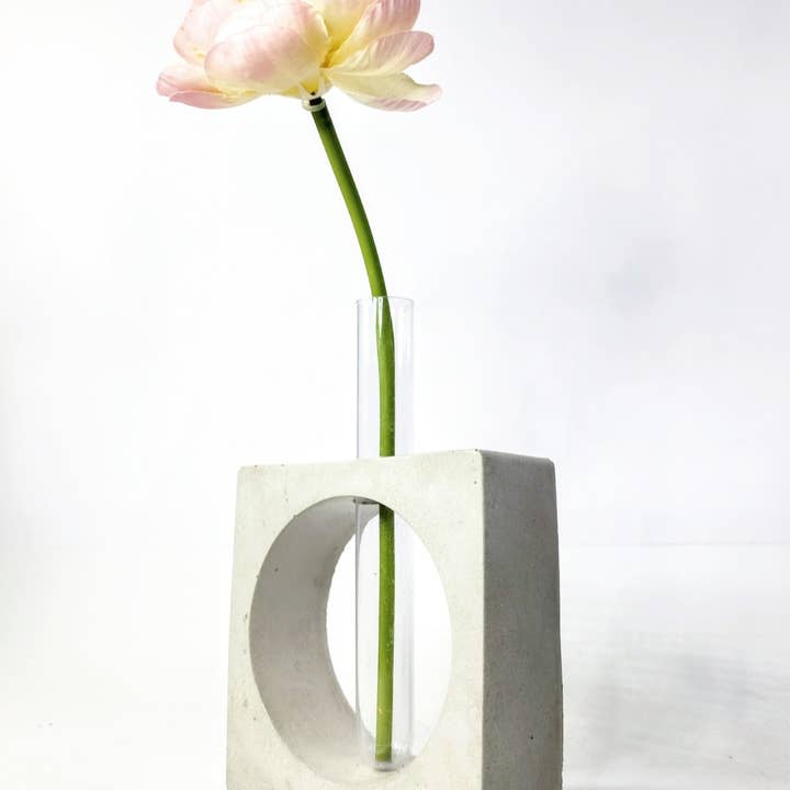 Geoform Designs - Vente Vases - Station de propagation du béton Square Geo | Vase à fleurs7