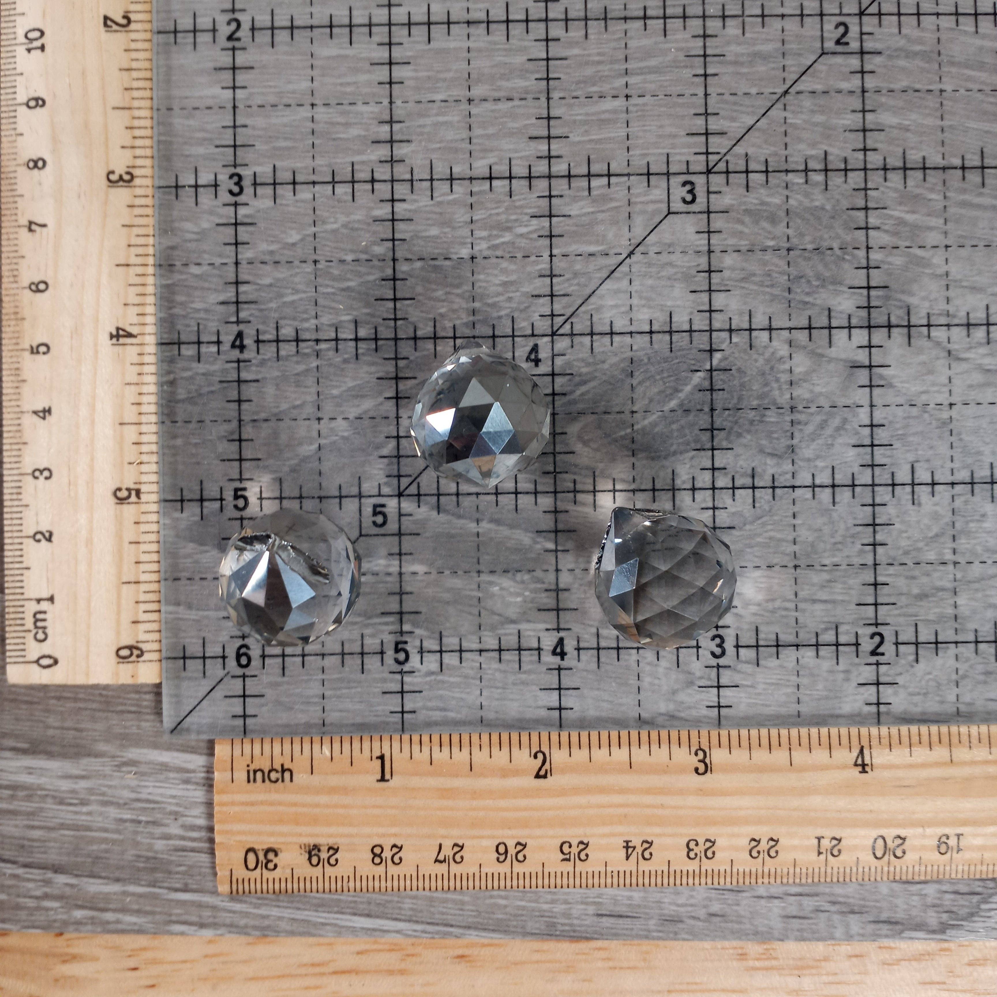 Keystone Crystals - Wholesale Spiritual Stone/Crystal - Suncatcher Leaded Glass Faceted Feng Shui 20 mm Bead3