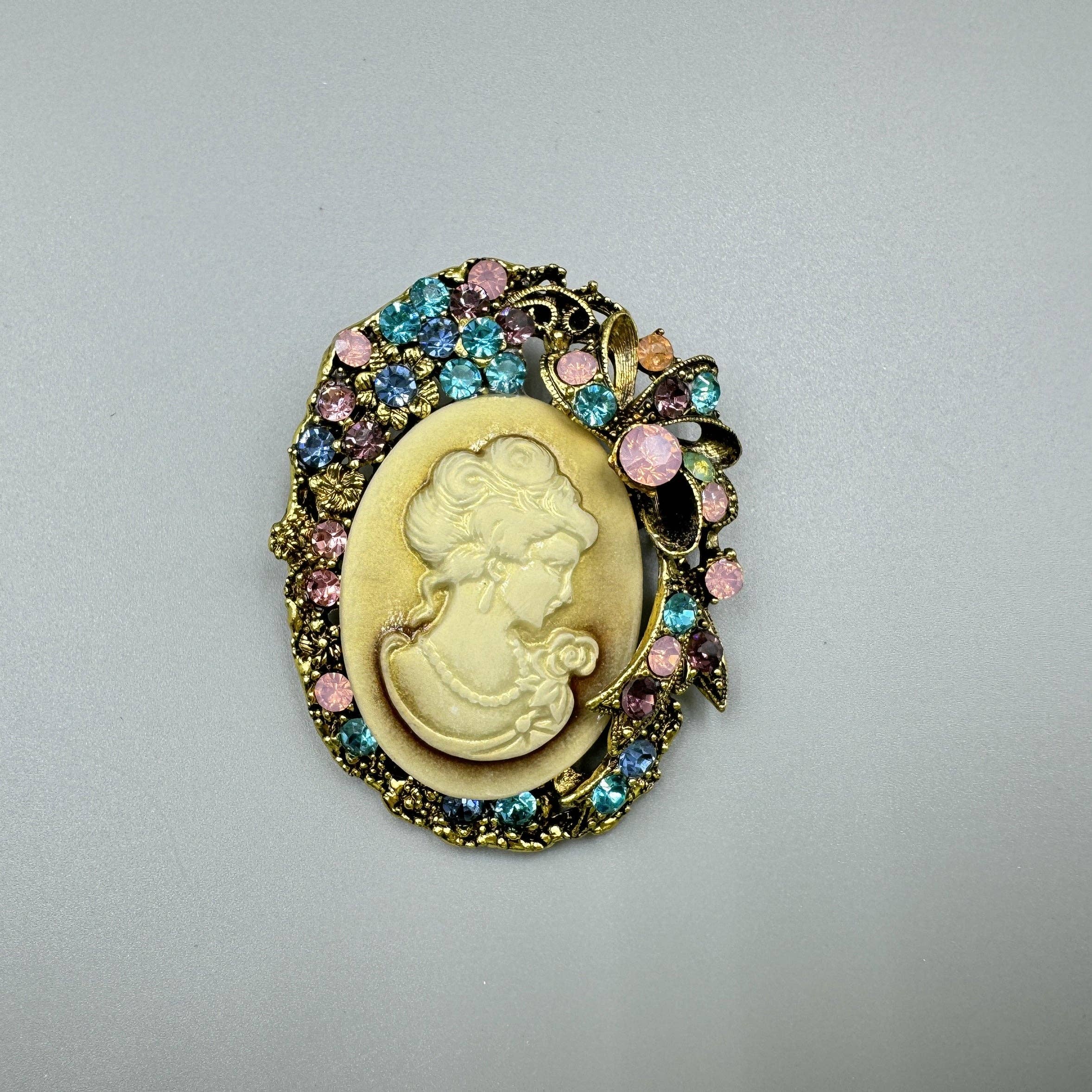 Multi Barock Kamé Strassbrosch PA5171 för wholesale på Faire5