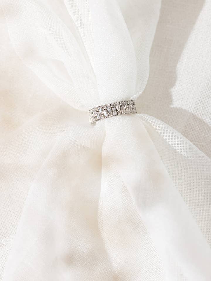 Bague en forme de baguette en argent sterling - bague tendance pour la vente par Humble + Spark