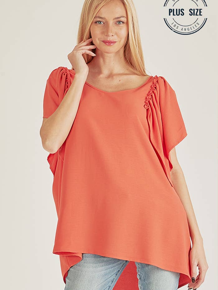 KORALLENROT SPT5209P - PLUS SOLID KURZES OBERTEIL MIT RÜSCHENÄRMELN UND LOCKERER PASSFORM für den Großhandel auf Faire2