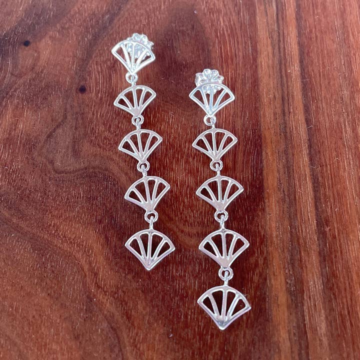 Orecchino a ventaglio a cascata per la vendita all'ingrosso da parte di Hahn Jewelry