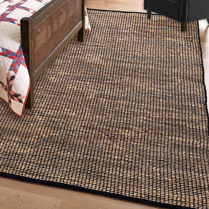 Tapis Monterey en jute et coton, jute naturel, noir, 5 pi x 7 pi pour la vente par chardin home