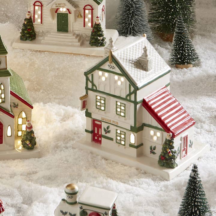 Portmeirion, Spode, Pimpernel, Nacthmann, Wrendale Designs - Wholesale Christmas Decoration - Christmas Tree Led Public House 5.5"1