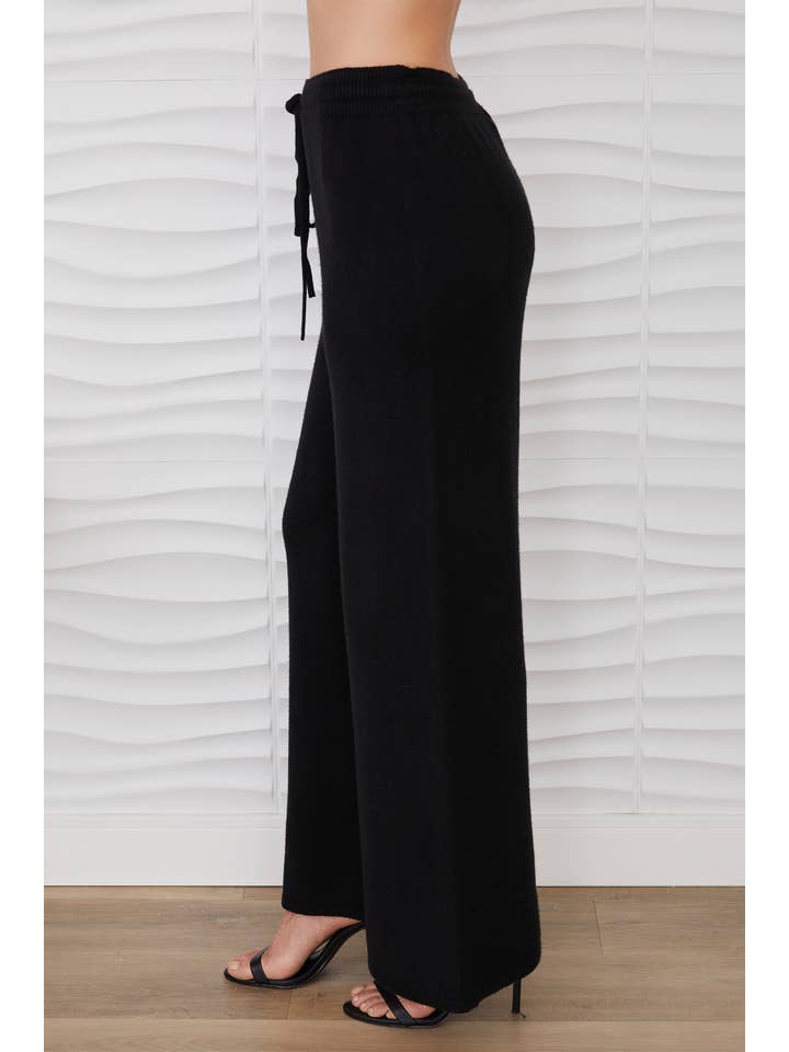 Negro PANTALÓN LIGERO DE PUNTO CON CORDÓN (330119/37736-NEGRO) de venta al por mayor en Faire1