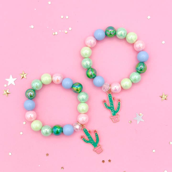 Bracelet Enfant Perles – Bracelet Charm Cactus Vert pour la vente par Peach Tree & Co.