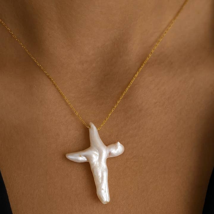 Liv Bella Vita | European Inspired Waterproof Jewelry - Wholesale Pendant/Charm Necklace - Romeo Pearl Cross Necklace3