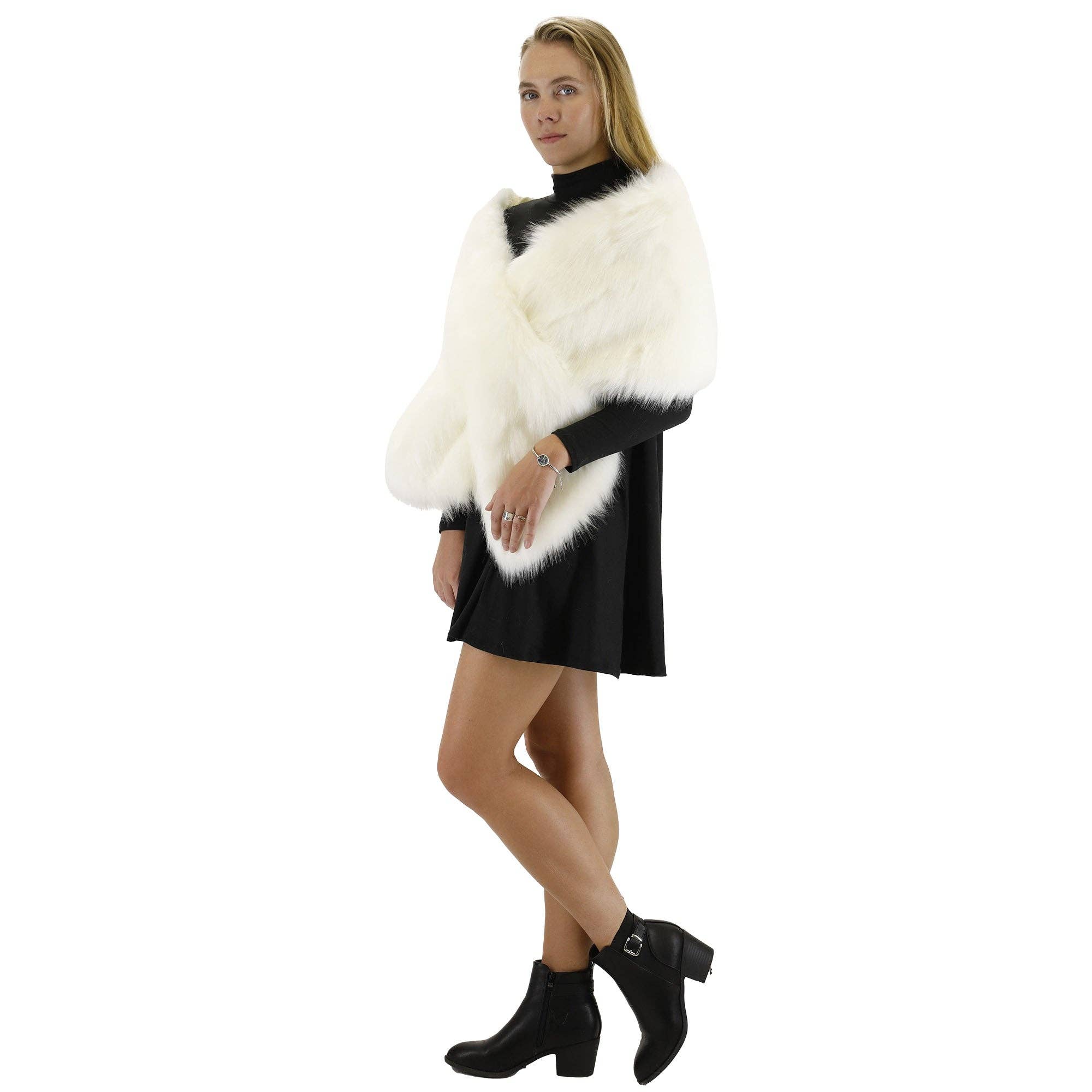 TAPA fashion - Wholesale Fur/Faux Fur Coat - Women's - Faux Fur Shawl Wide P373 (3PC)26