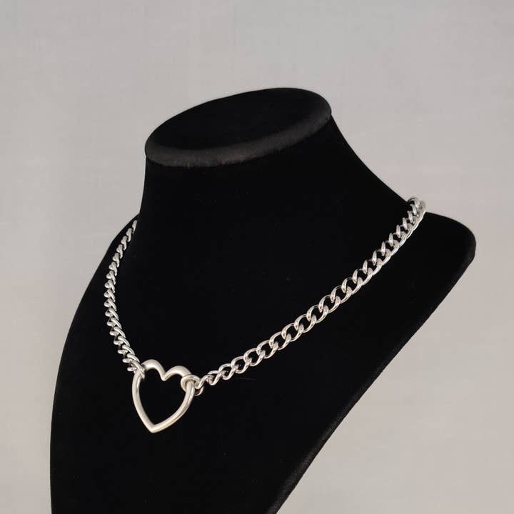 Altcultures - Wholesale Pendant/Charm Necklace - Stainless Steel Heart necklace1