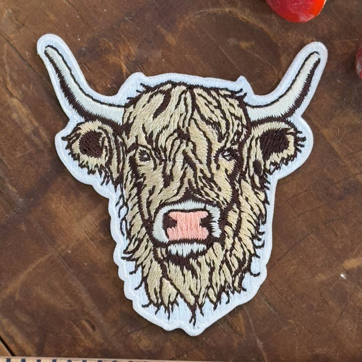 Parche Tejido de Vaca Highland – Parche Termoadhesivo para venta al por mayor de Counter Couture