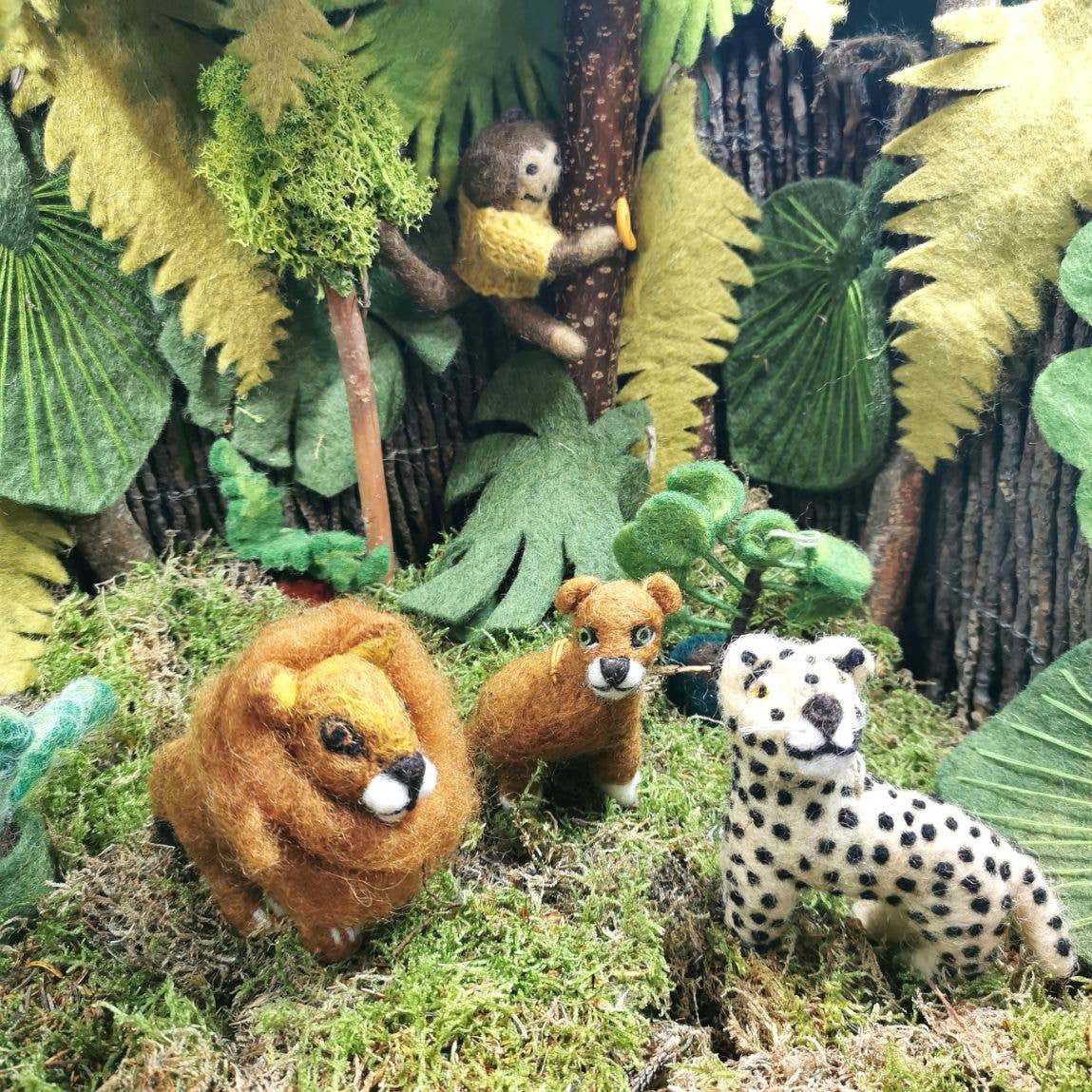 Felt So Good – Engroshandel Pynt – Håndlavet filt Larry leoparden hængende dekoration1