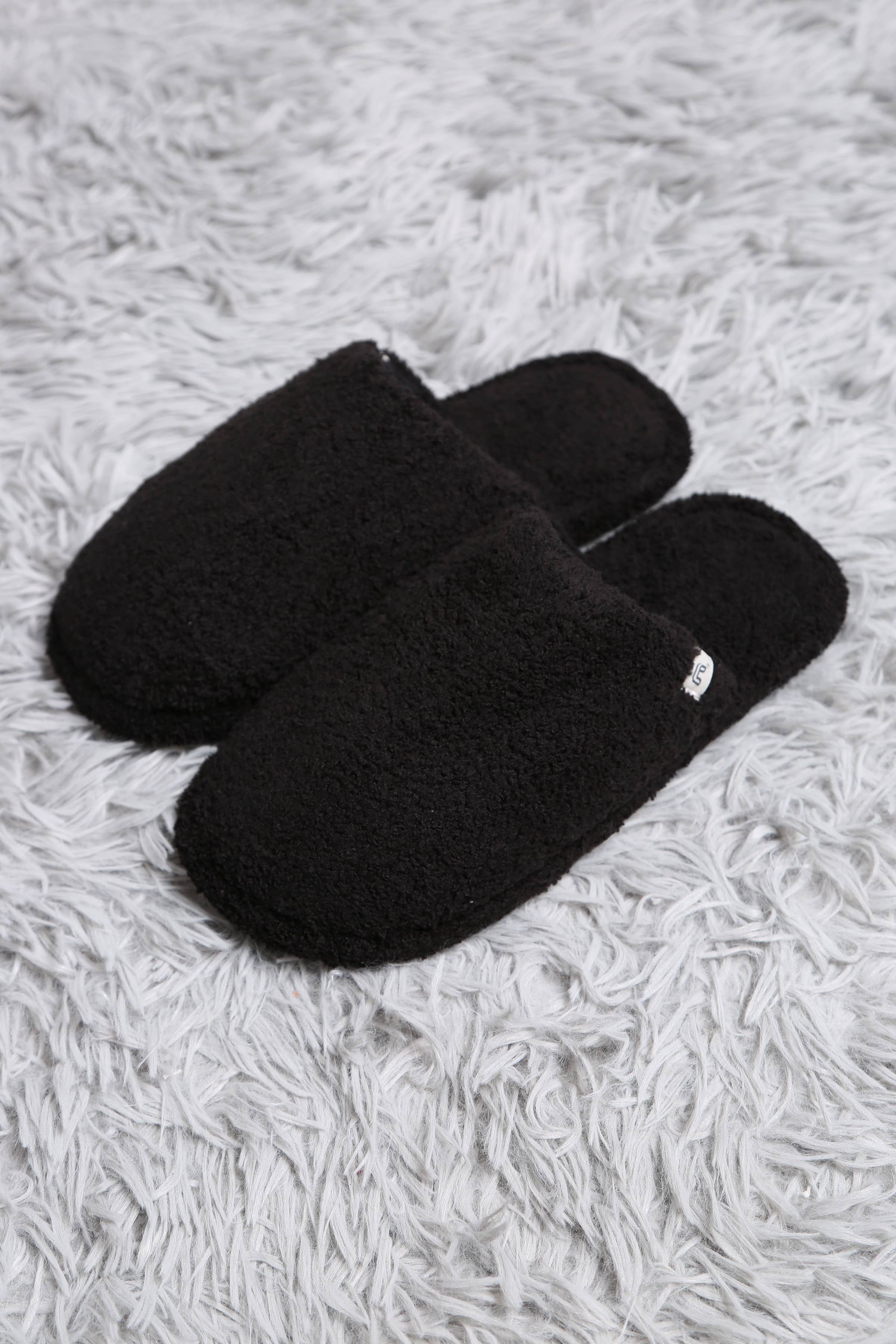 Jasper Trading LLC - Wholesale Slippers - Women's - JCL2127 SOLID COLOR LUXURY SOFT SLIPPER- BLACK3