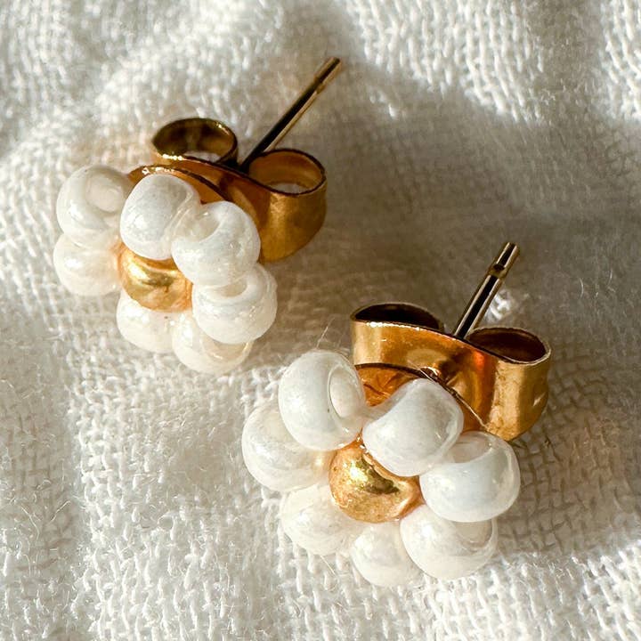 Flower stud earrings "Heather" made of stainless steel in gold for wholesale by cool people club