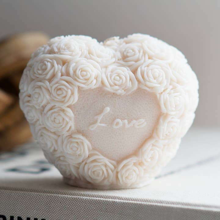 LOVE Kerze - Sojawachs für den Großhandel von Studio Firaora