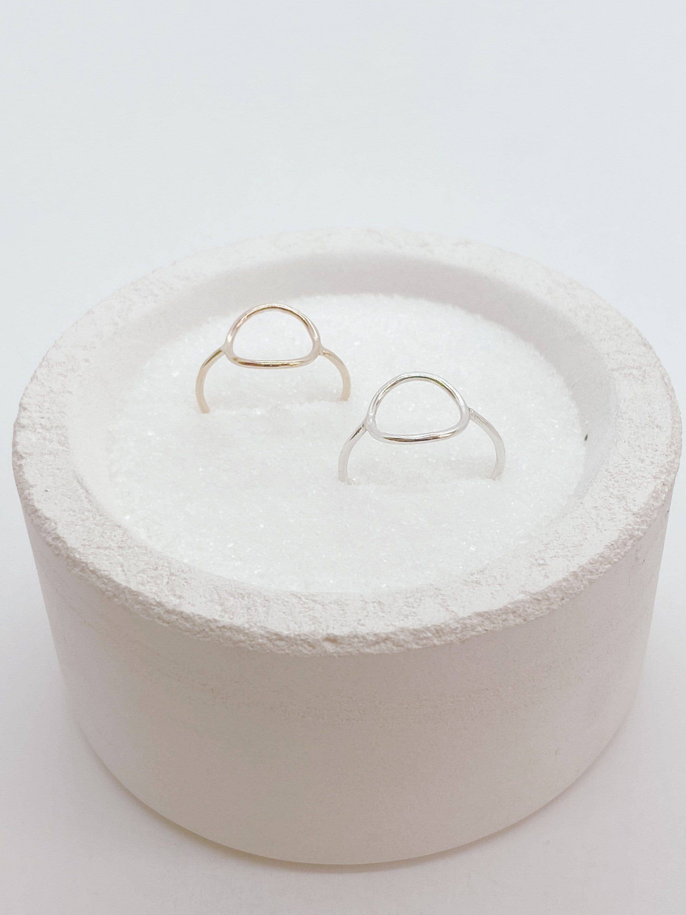 AVA Handmade Jewelry – Engroshandel Båndring – Åben cirkel Ring; Dainty Ring; Minimalistisk Ring; Guld Fyld Ring; Sterling Silver Ring; Karma Ring; Gave til hende; Tynd Ring; Infinity Ring5