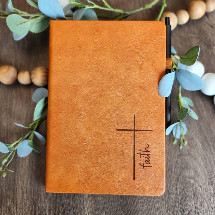 Diario Cristiano in Pelle Incisa: Taccuino della Fede con Croce per la vendita all'ingrosso da parte di All the Things MN
