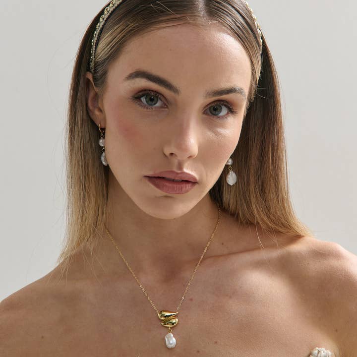 Angels Whisper Accessories - Wholesale Fashion headband – women's - Elaine Stud Skinny Headband in White4