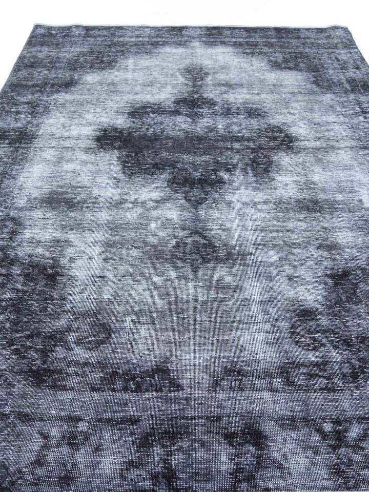 Handmade vintage rug - unique
 for wholesale by Mohammadzadeh & Sohn