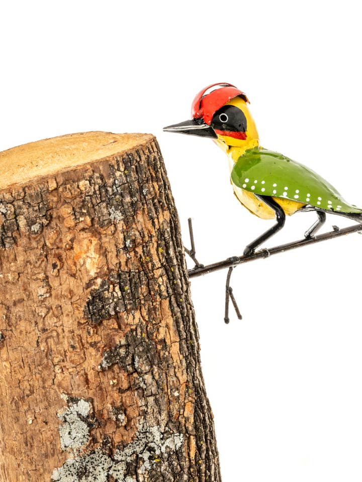 METAL GREEN WOODPECKER TO STICK ON TREE for wholesale by Zimba-Arts