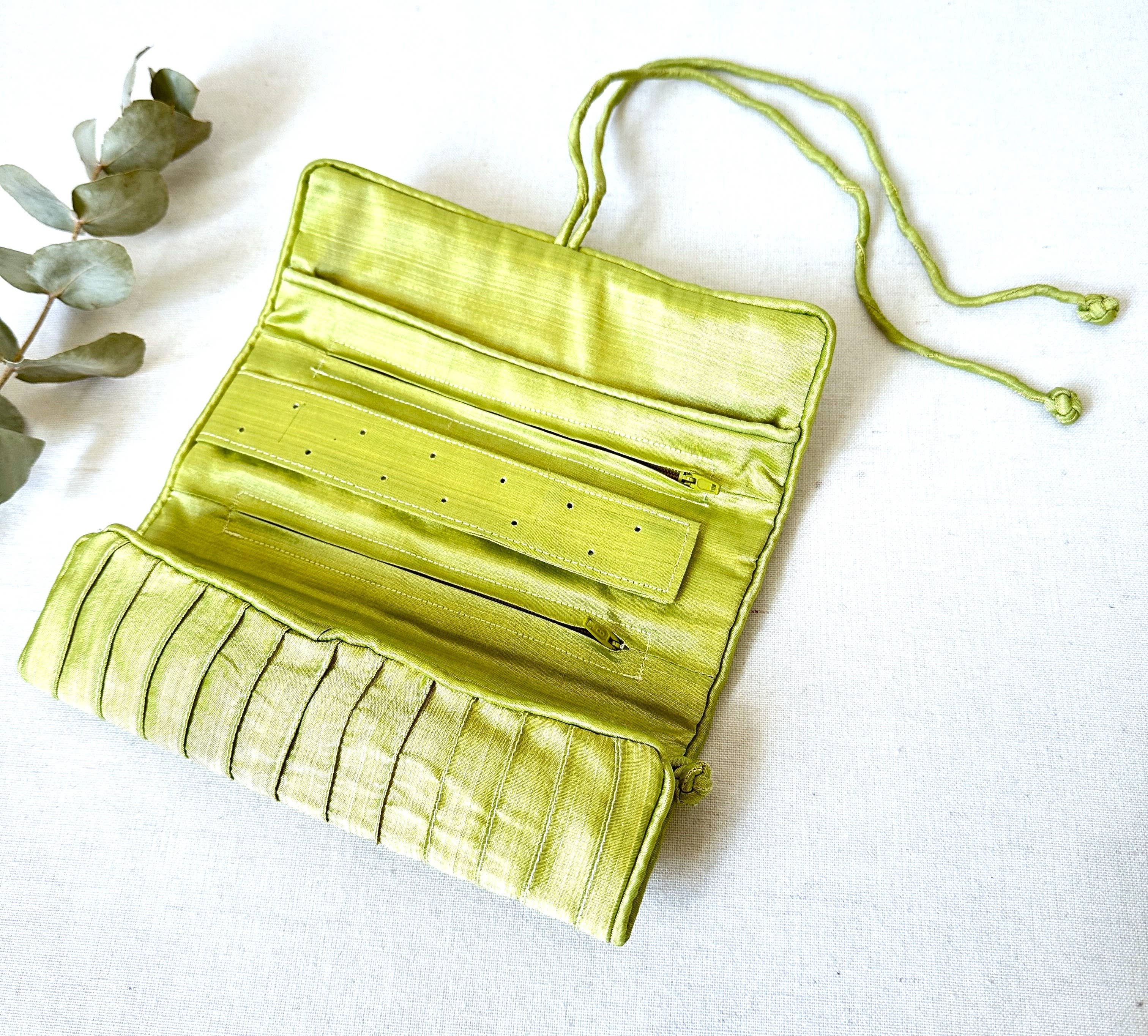 Sophie Silks - Wholesale Jewellery box/organiser - Silk Jewelry Roll8