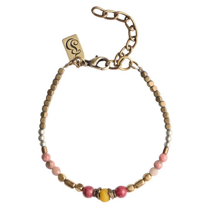 Judith indonesiska lerpärlarmband med kvartsberlock för wholesale av Julie Bessette