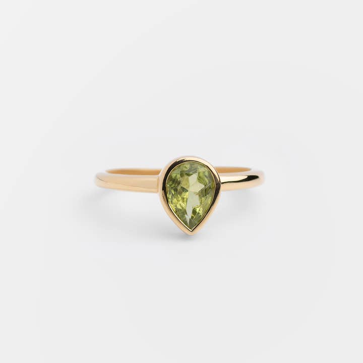 Zafeer - Wholesale Single Stone/Solitaire Ring - Malmö- 18K Gold Vermeil Peridot Pearl Ring