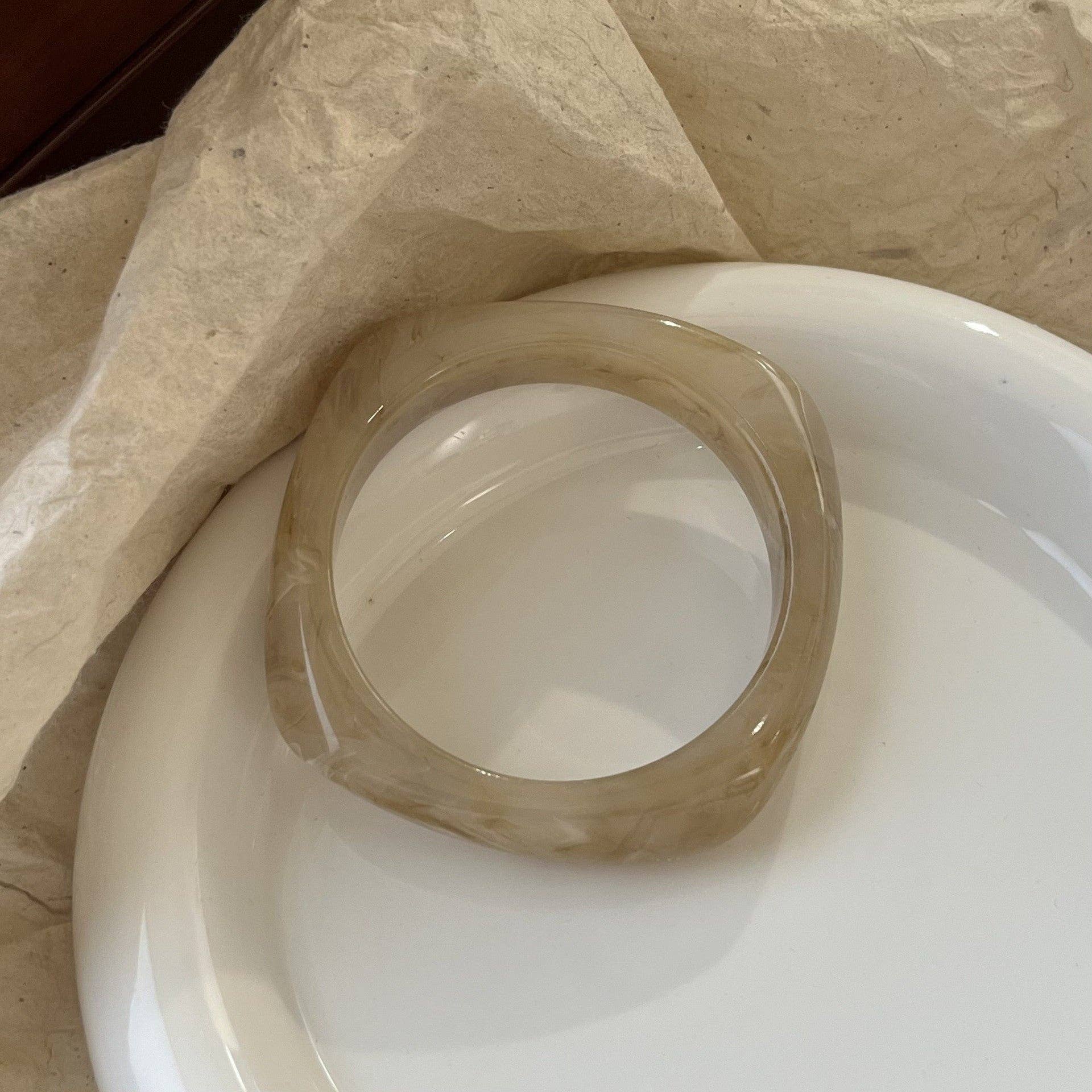 Dipped Shop - Vente Bracelet jonc - Bracelets en acrylique polygonaux géométriques irréguliers DP25B5686