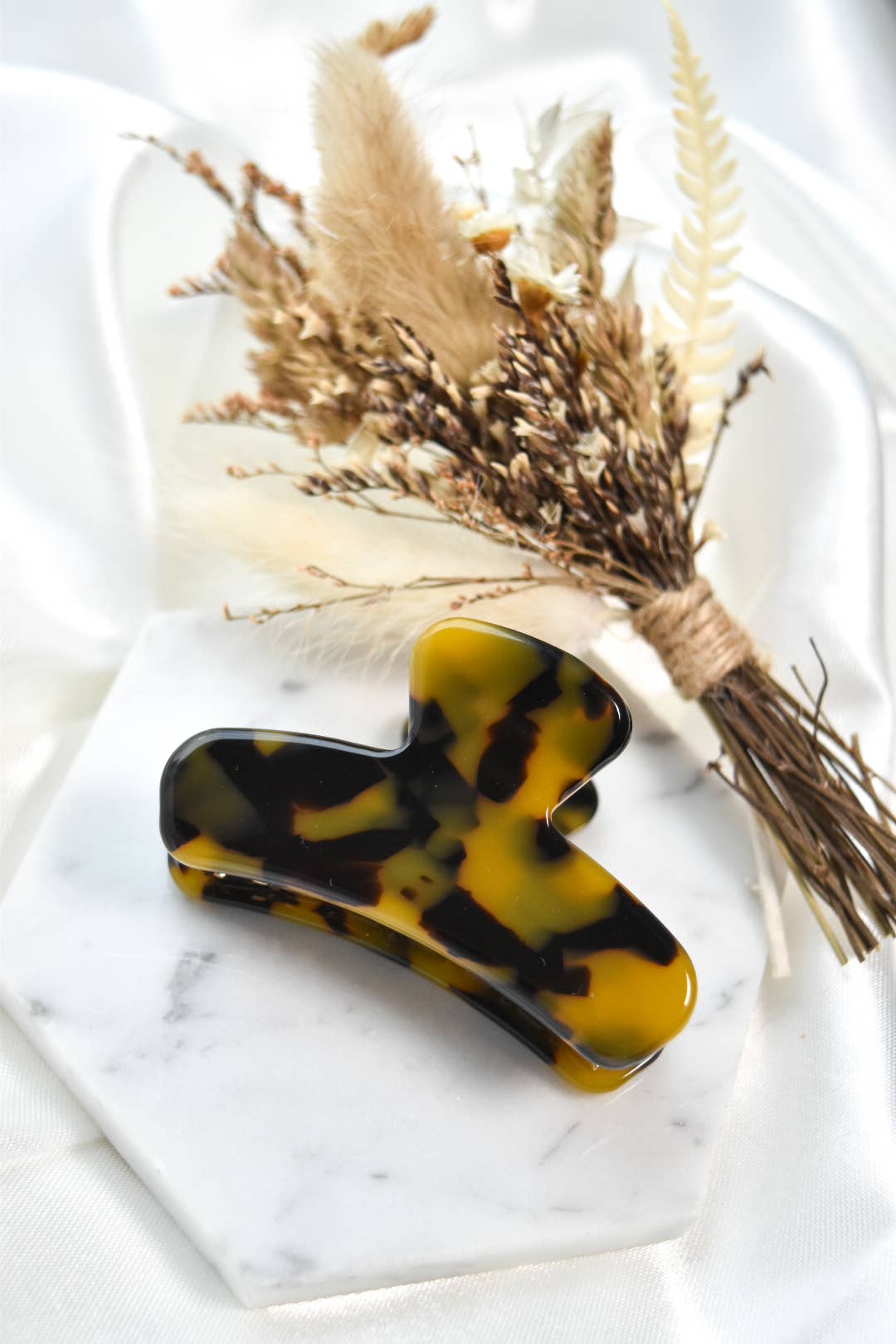 Fenna&Fei - Wholesale Hair Clip - Women's - Mini French Claw in Everyday Collection | Tortoise Shell Acetate Claw13