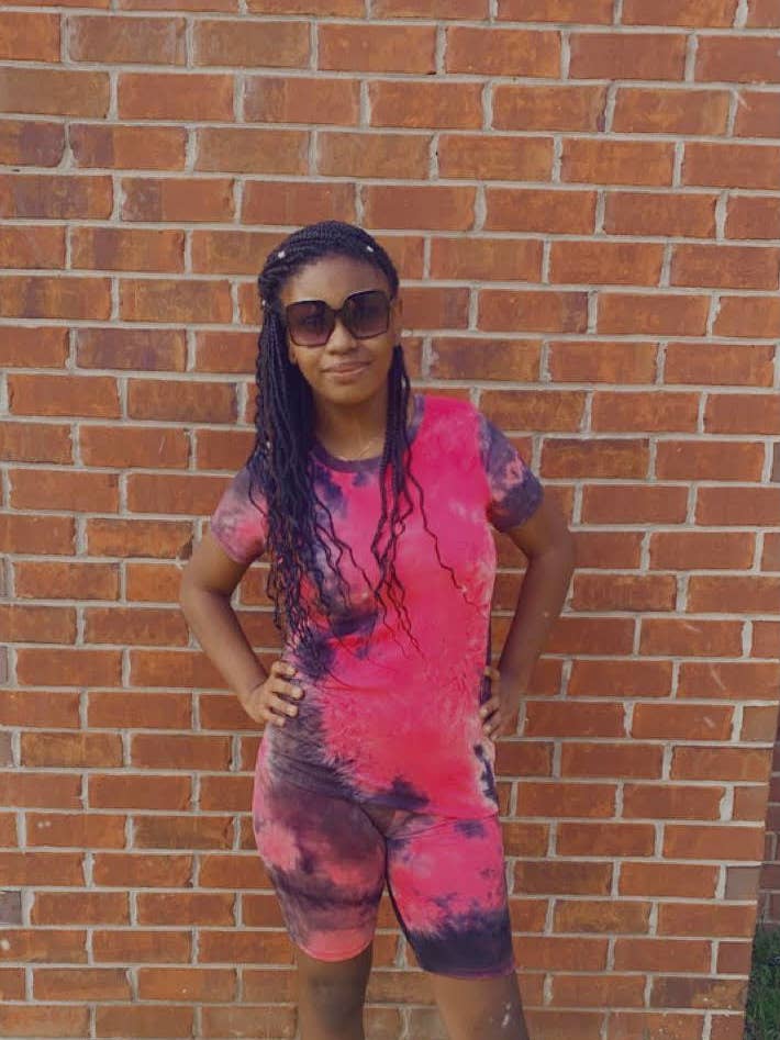 For farvestof til sæt for engroshandel hos Goddess of Fashion