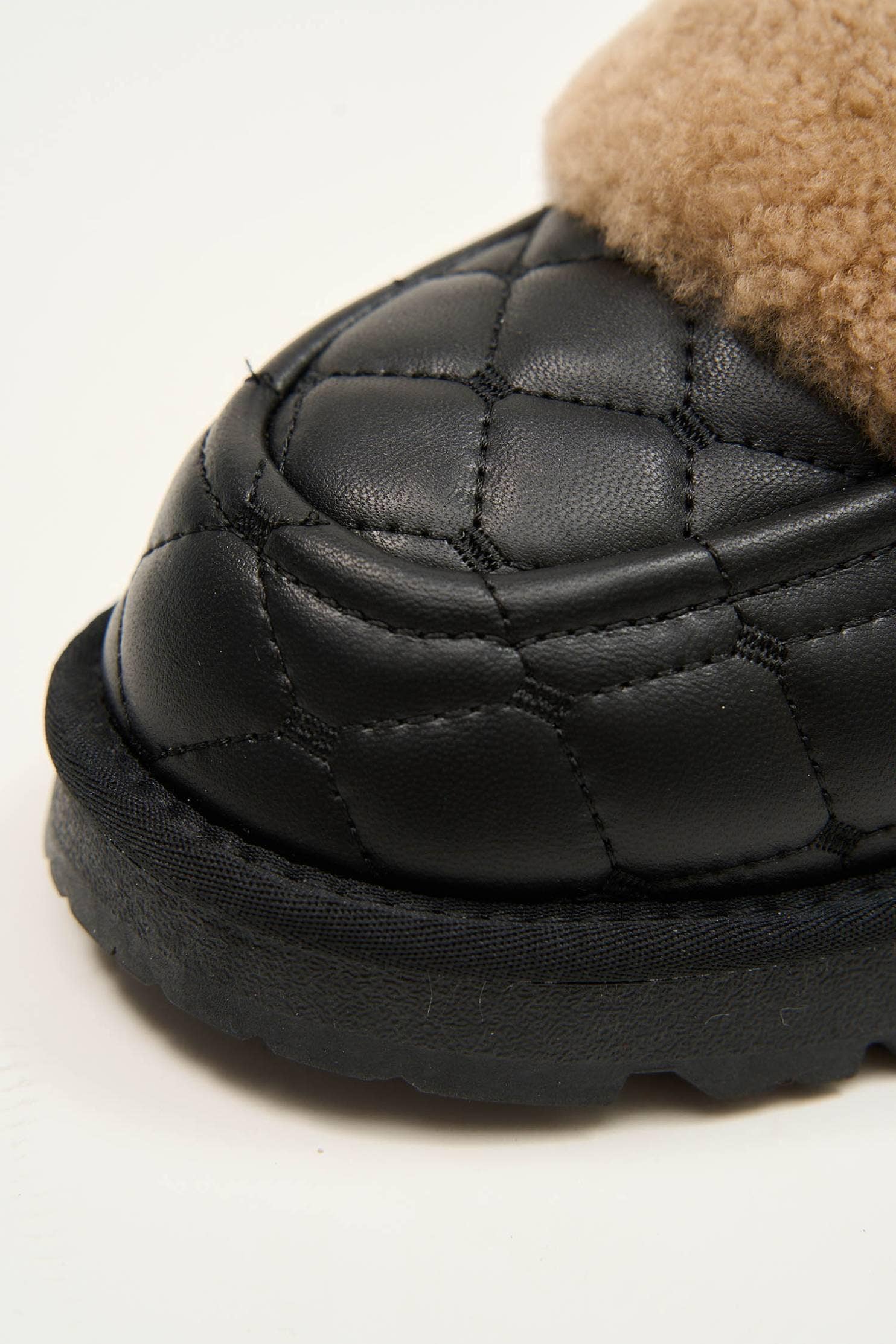 Fiato Black for wholesale on Faire6