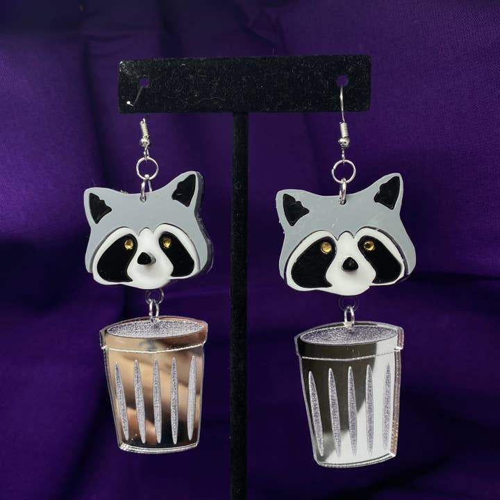 Trash Panda Ohrringe für den Großhandel von Grlpwr Art