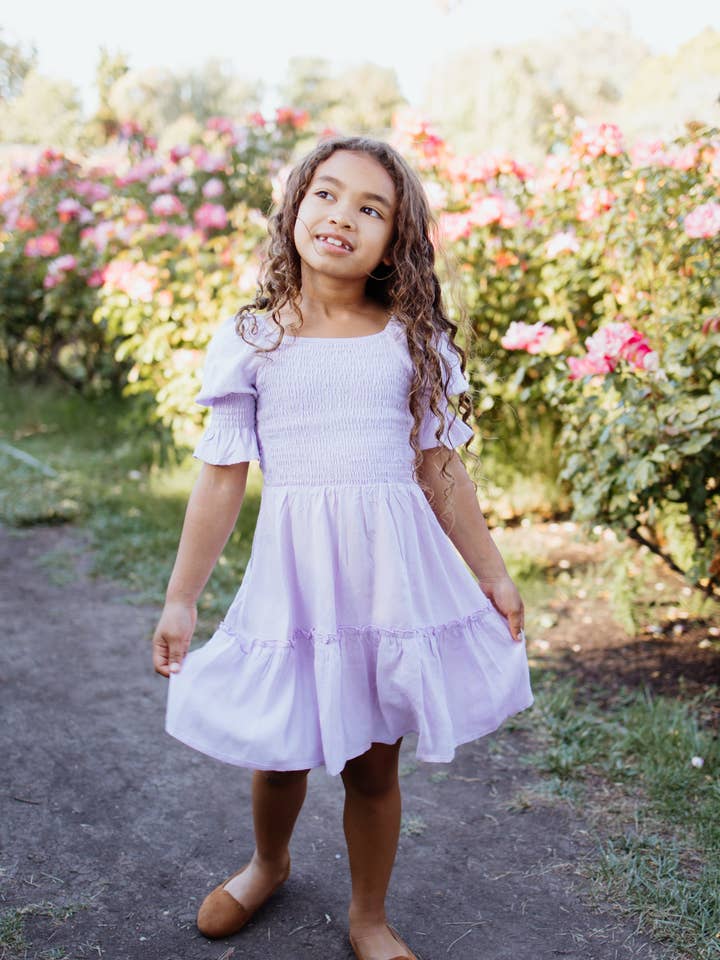 Abito in jacquard per bambina Nicolette per la vendita all'ingrosso da parte di Peony Alley