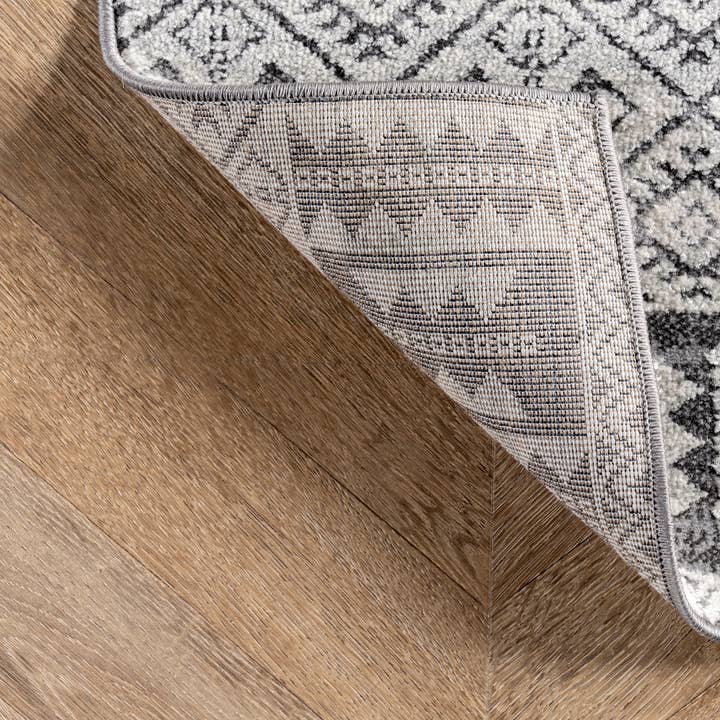 Ivoire Tapis aztèque géométrique Mabe en vente sur Faire5