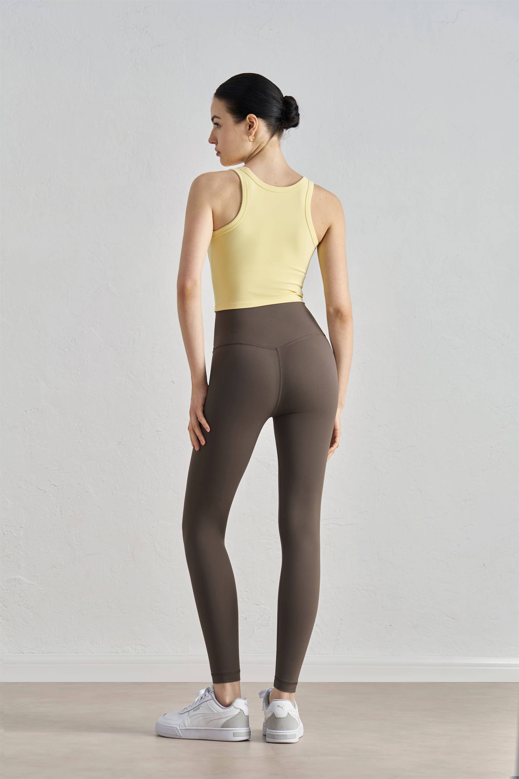 91thelabel - Vendita all'ingrosso Reggiseno sportivo - Donna - Reggiseno sportivo Nessa Longlined Modelled Cup9