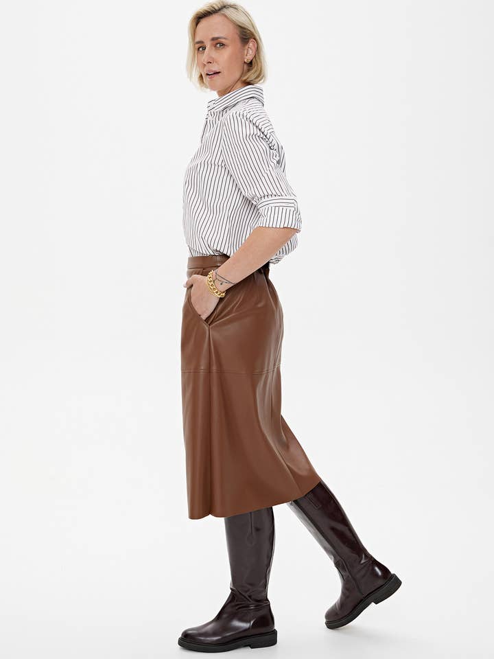 Skirt 'TOSCANA' | faux-leather A-line in almond for wholesale on Faire4