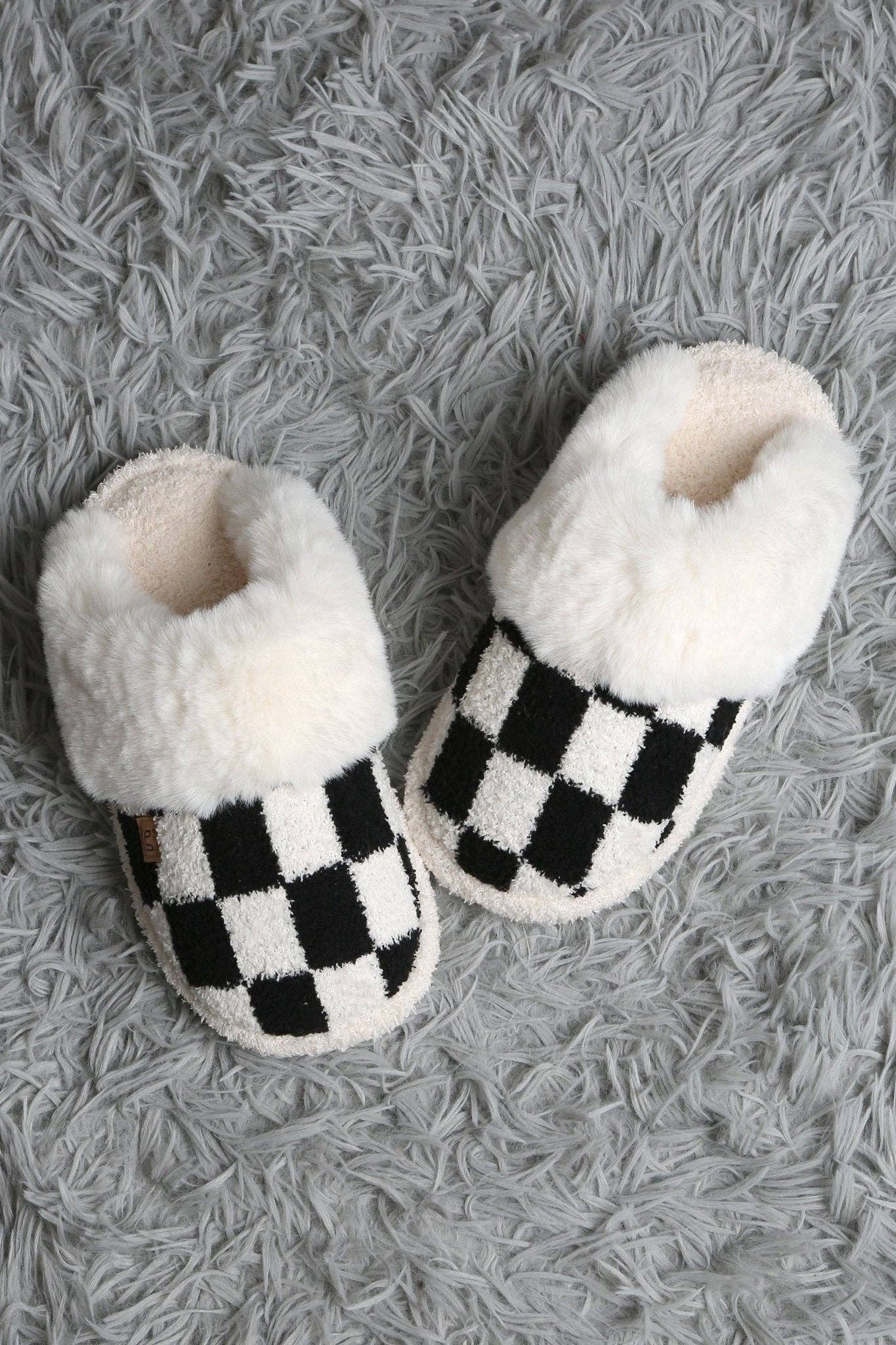 MiMi Wholesale - Wholesale Slippers - Women's - JCL6126 Super Lux Checker Faux Fur Cuff Slippers9