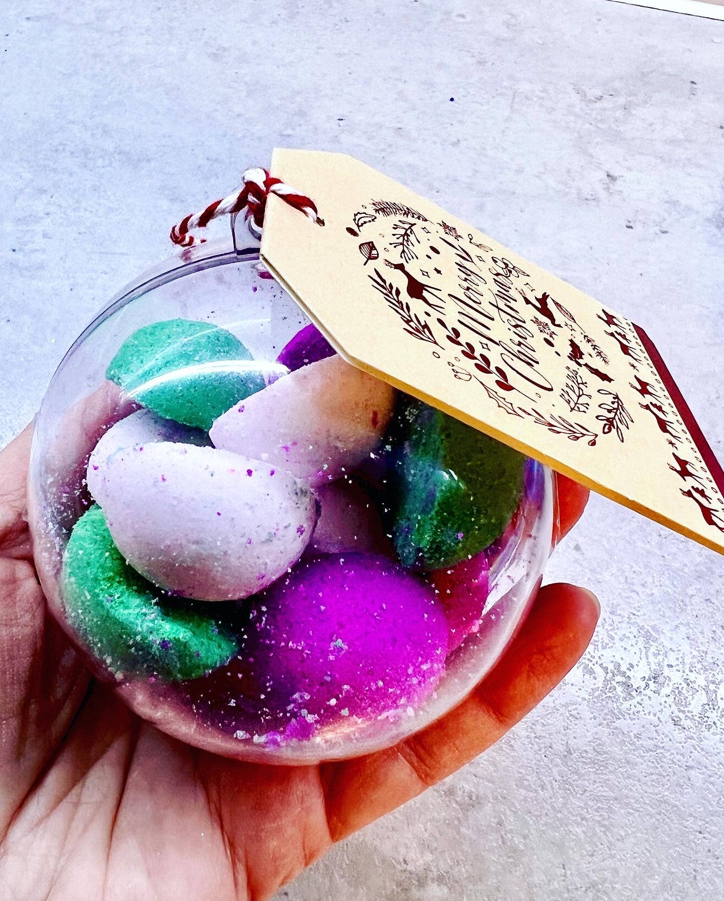 Unique creations soap company – wholesale Bath bomb/fizz – BATH BOMB CONFETTI1