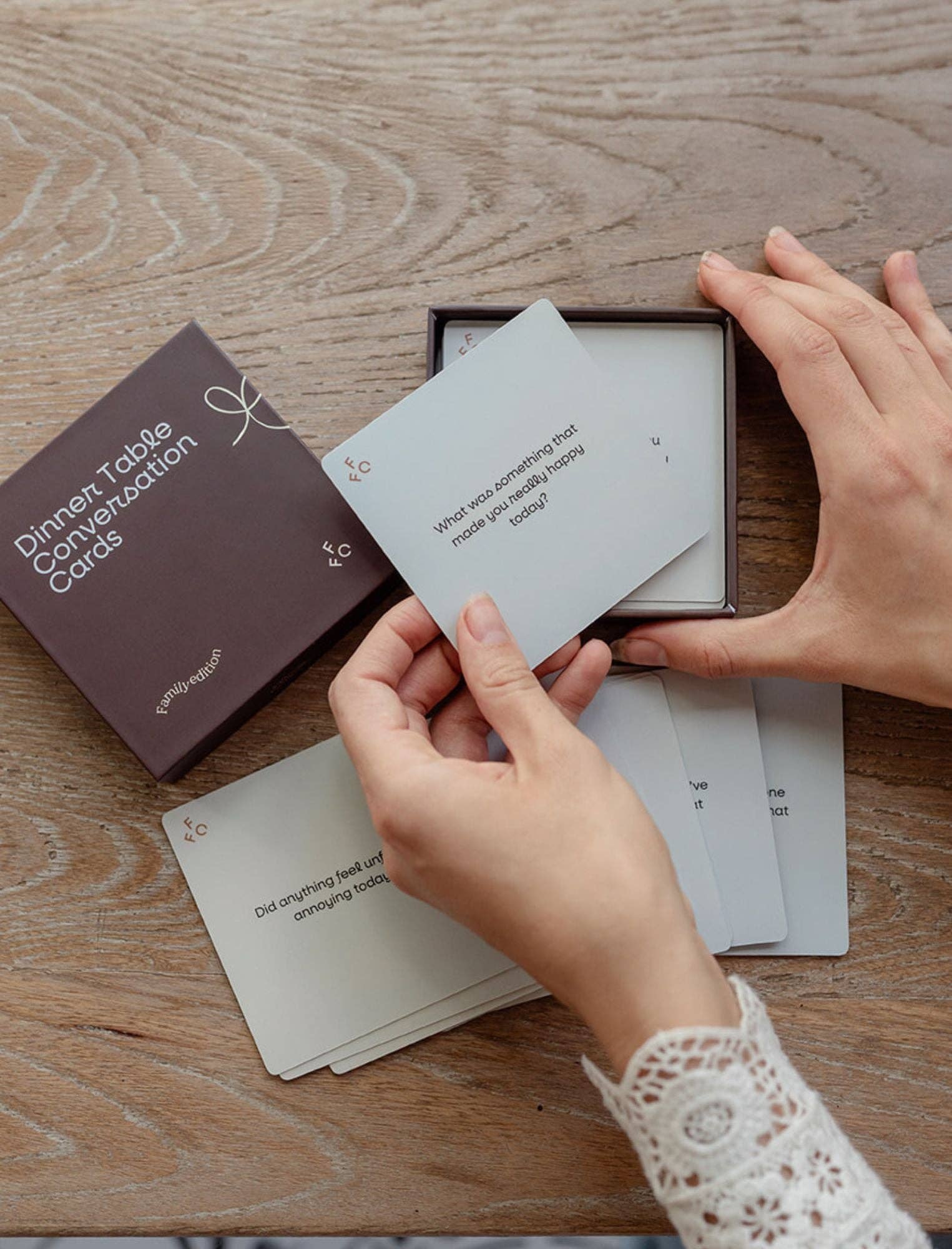 Jenessa Wait - Wholesale Card game - Dinner Table Conversation Cards: Family Edition4