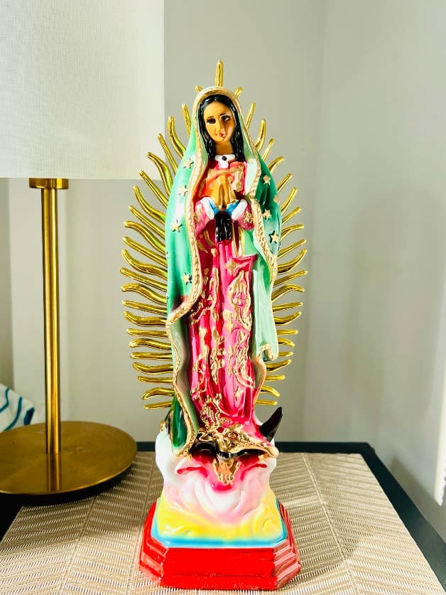 Resin Statue Virgin of Guadalupe Mexico 30cm - Green for wholesale by Tienda Esquipulas distribution