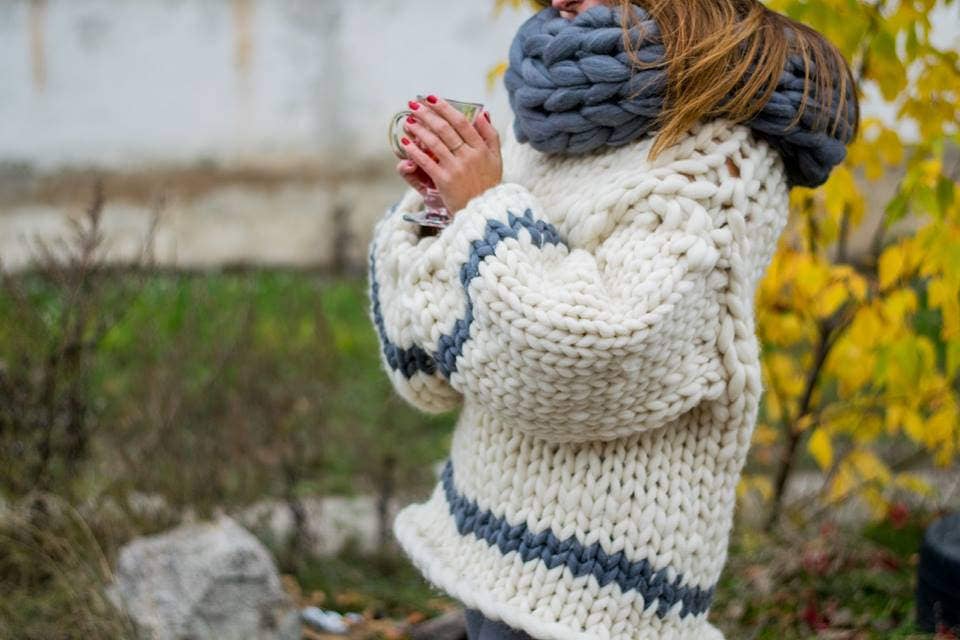 woolexperts - Wholesale Scarf - Women's - Chunky Knit Merino Wool Infinity Scarf with Hood Handmade #52