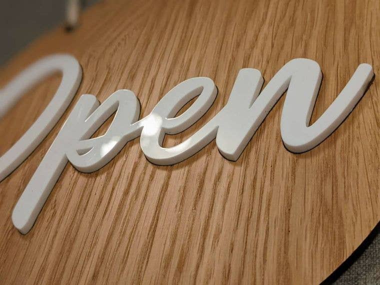 Chikai Shop – wholesale Door hanger – Open and Closed 2-side shop sign door oak wood and acrylic4