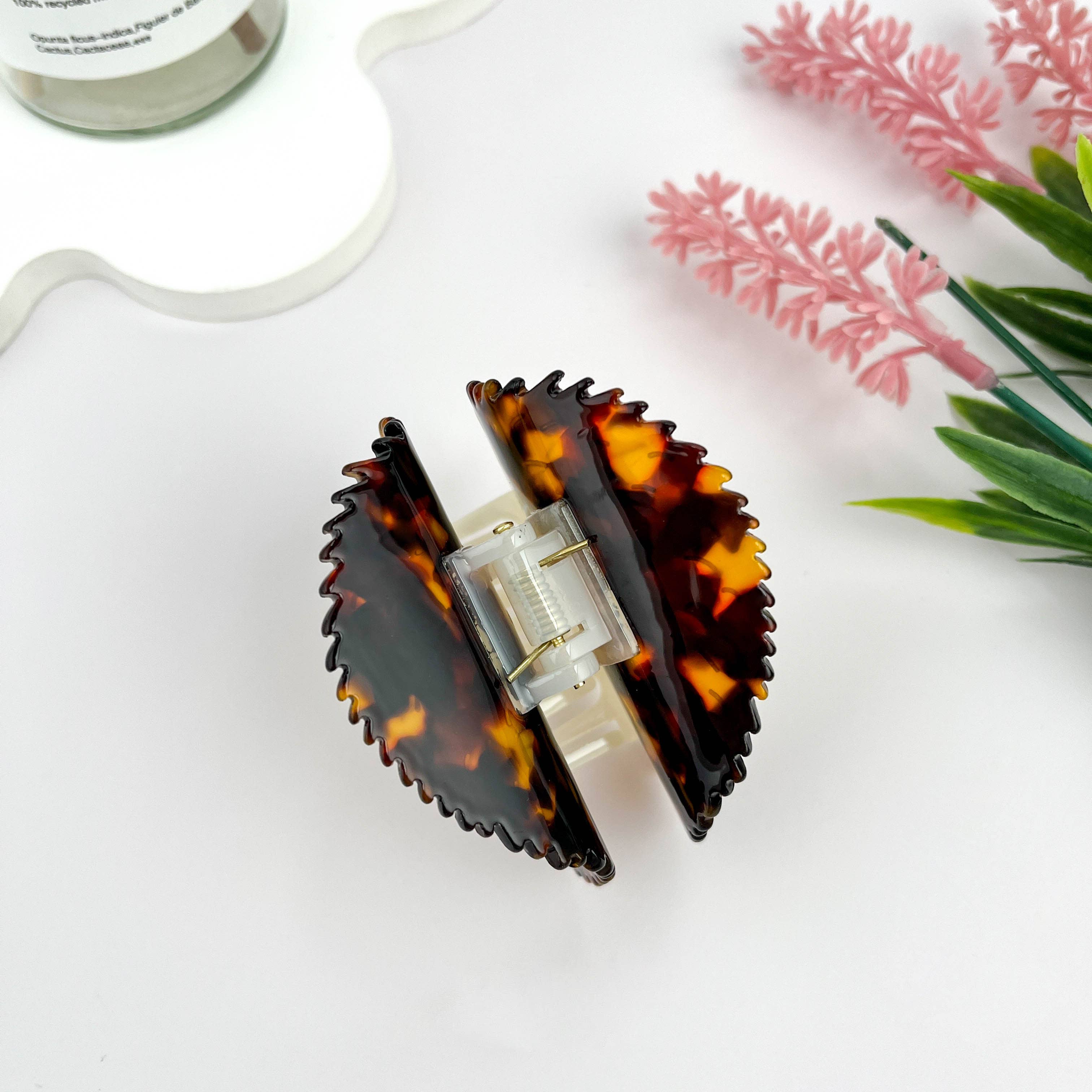 Bruin Stekelige egel haarklem van acetate voor groothandel op Faire3